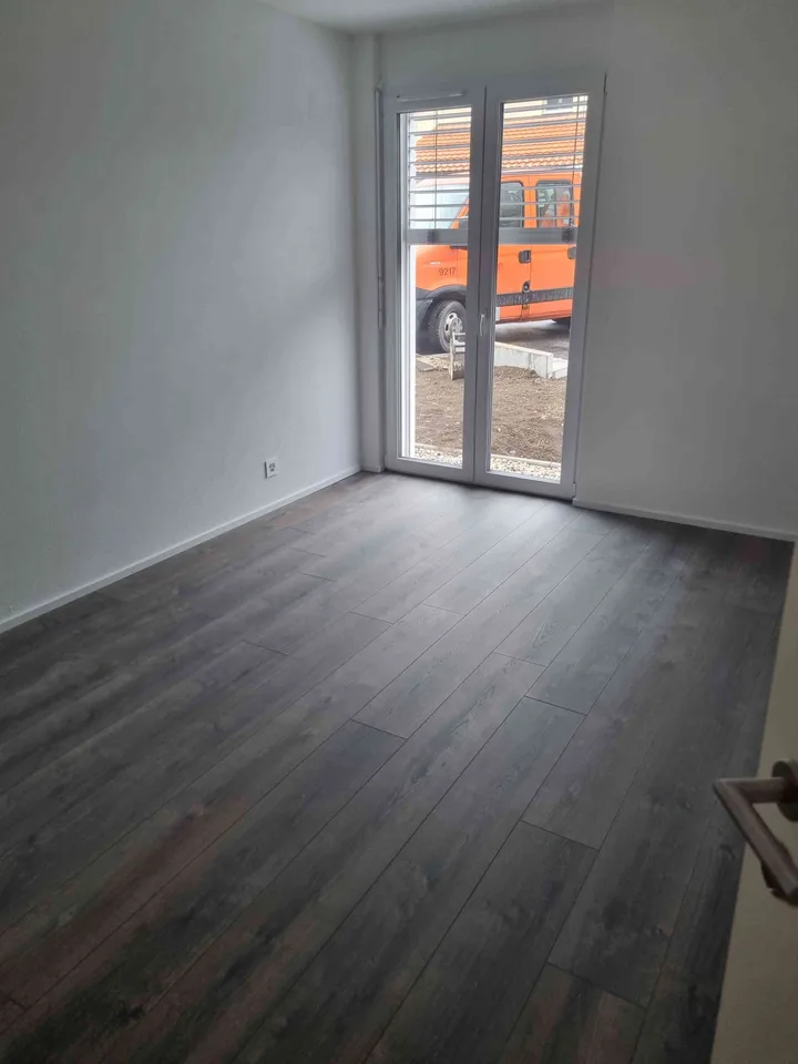 Appartement 3.5 avec jardin 200m2