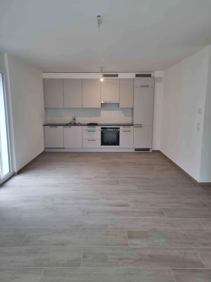 Appartement 3.5 avec jardin 200m2