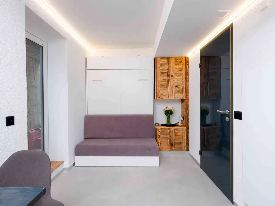 Studio avec piscine intérieure, sauna & tennis au lac en plein centre
