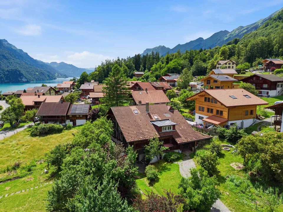 Charaktervolles 10.5 Zi.- Haus mit herrlichem Umschwung