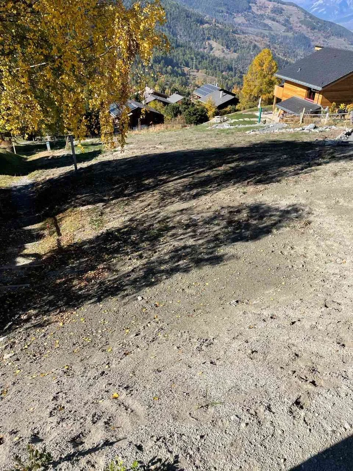 Bauprojekt und Parzelle oder Bauland