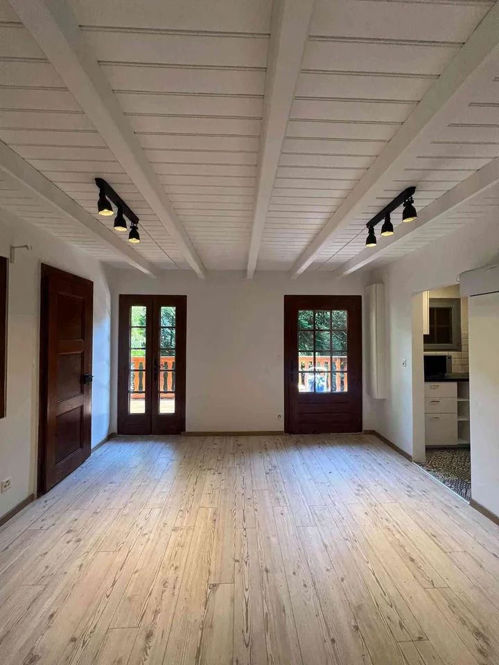 Rare opportunité - chalet à vendre entièrement rénové à Lausanne