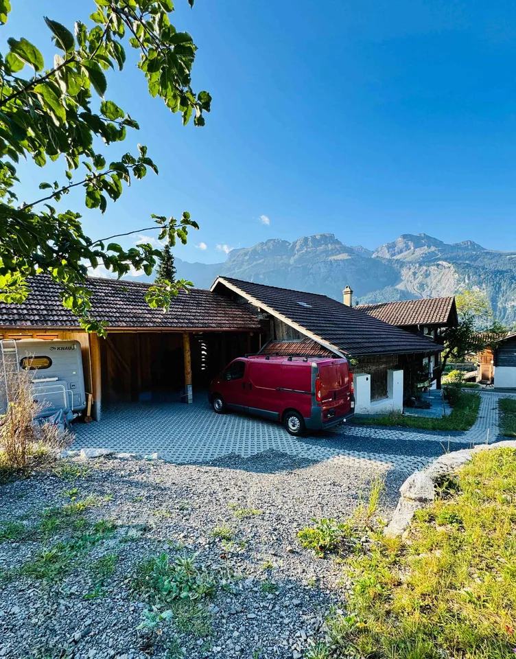 Zweigenerationenhaus mit Entwicklungspotenzial in 3858 Hofstetten