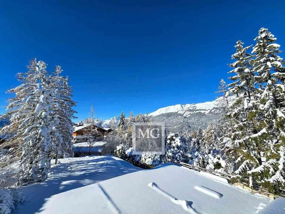 En résidence secondaire, Chalet de Prestige 8,5 pièces