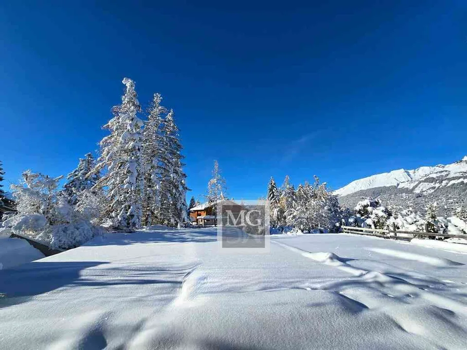 En résidence secondaire, Chalet de Prestige 8,5 pièces