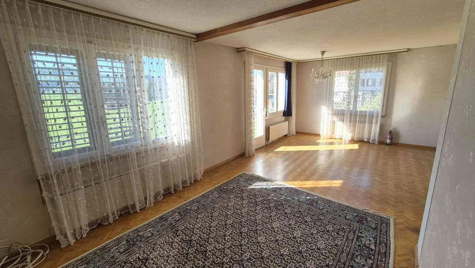 Freistehendes 3 1/2-Z.-Einfamilienhaus mit 3 1/2-Z.-Hausanbau