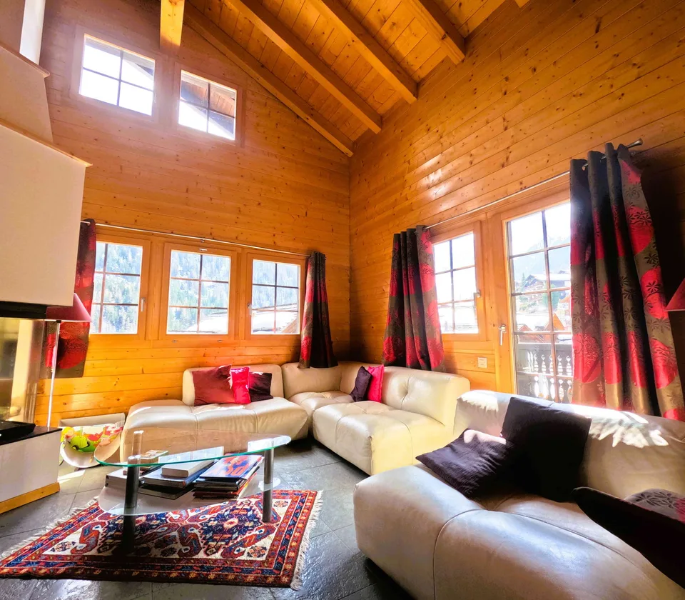 PERLE RARE – Authentique chalet au cœur du vieux village de Grimentz
