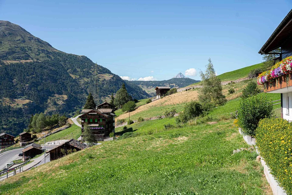 Renoviertes Chalet Hotel in Grächen