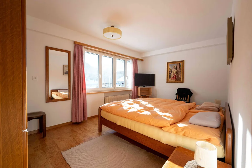 Alpine Eleganz und Geborgenheit: 2.5-Zimmer-Wohnung