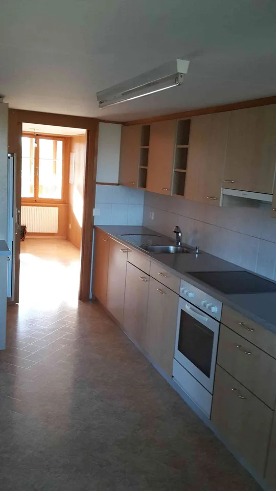 7-Zimmer-Zweifamilienhaus an unverbaubarer Wohnlage und Weitsicht