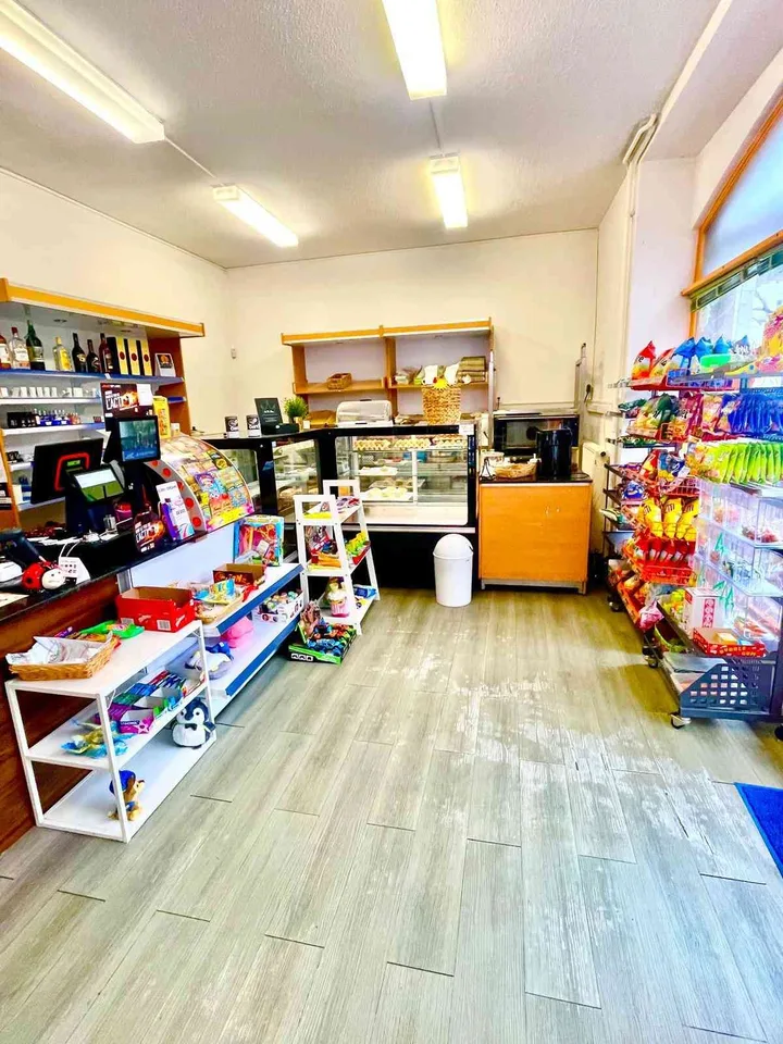 A vendre épicerie à Clarens opportunité rare – photo 6 of 11