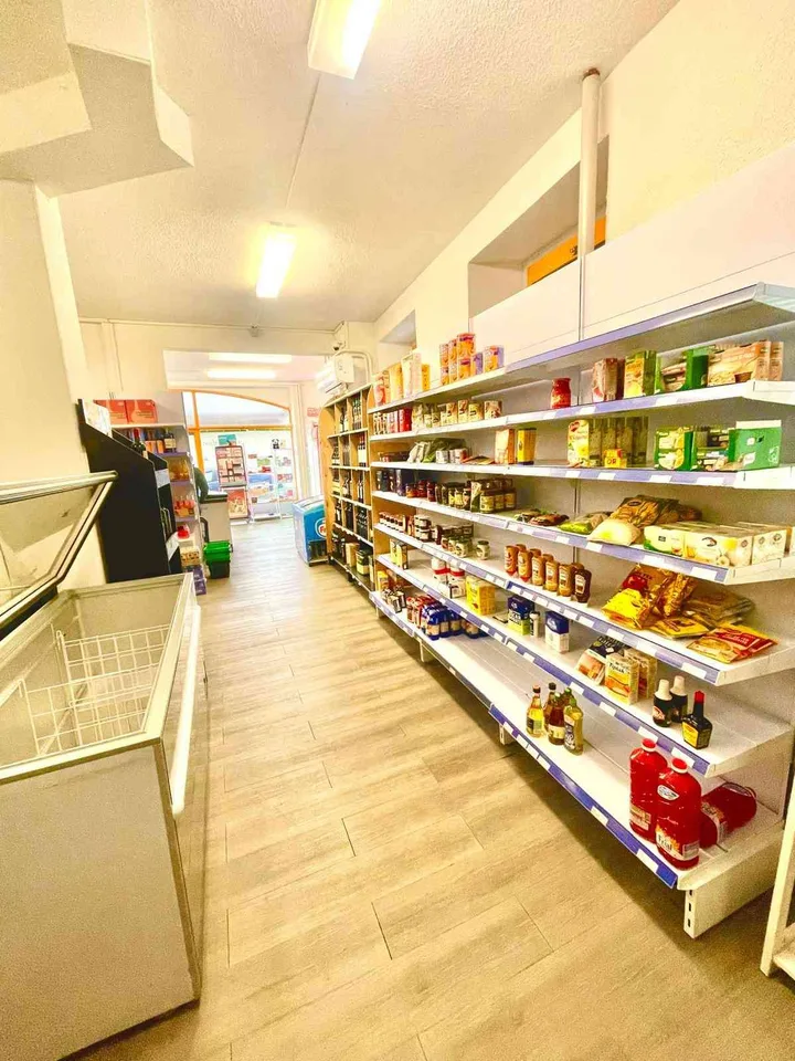 A vendre épicerie à Clarens opportunité rare – photo 9 of 11
