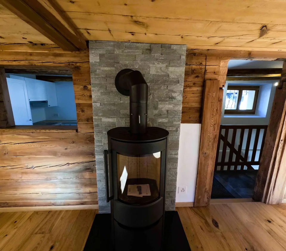 Charmant appartement de 3.5 pces entièrement rénové au cœur de Vissoie