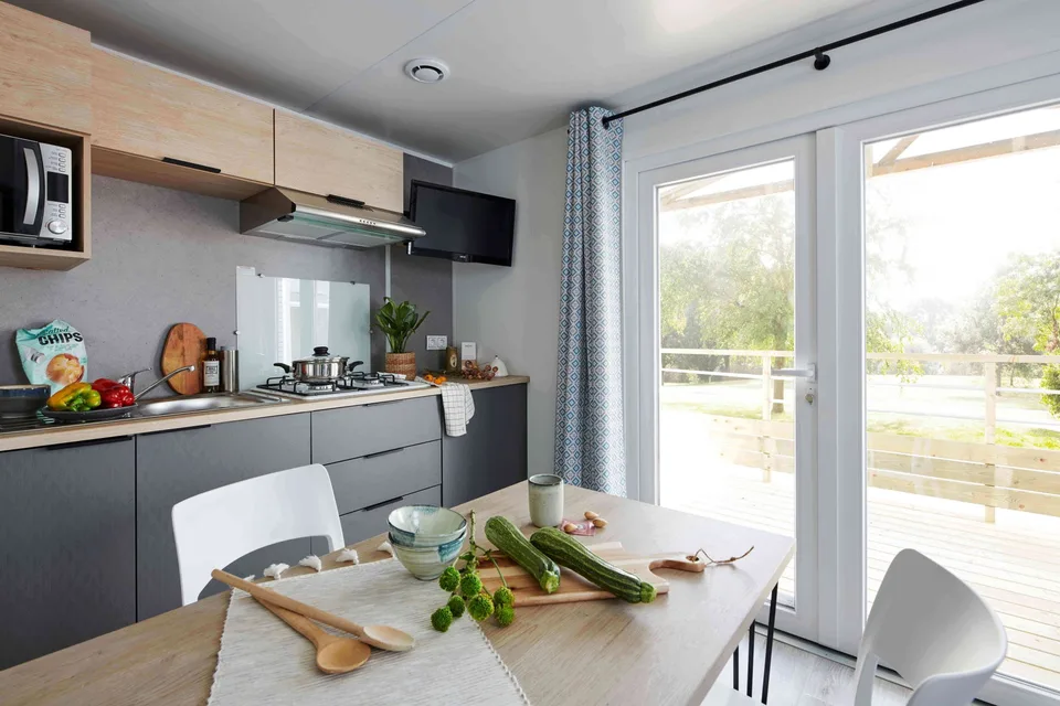 Neues Mobil-Home Lodge 75TP auf Camping-Parzelle in Raron/Wallis