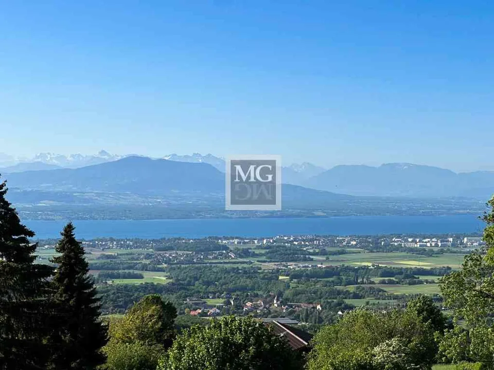 Arzier-Le Muids: Superbe villa de 7 pièces avec vue Lac et Mont-Blanc