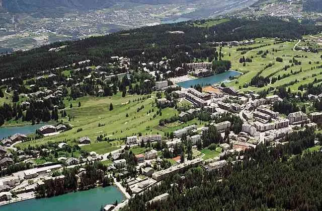 Commerce en plein centre de Crans-Montana