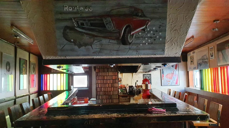 Bar Pic Pic