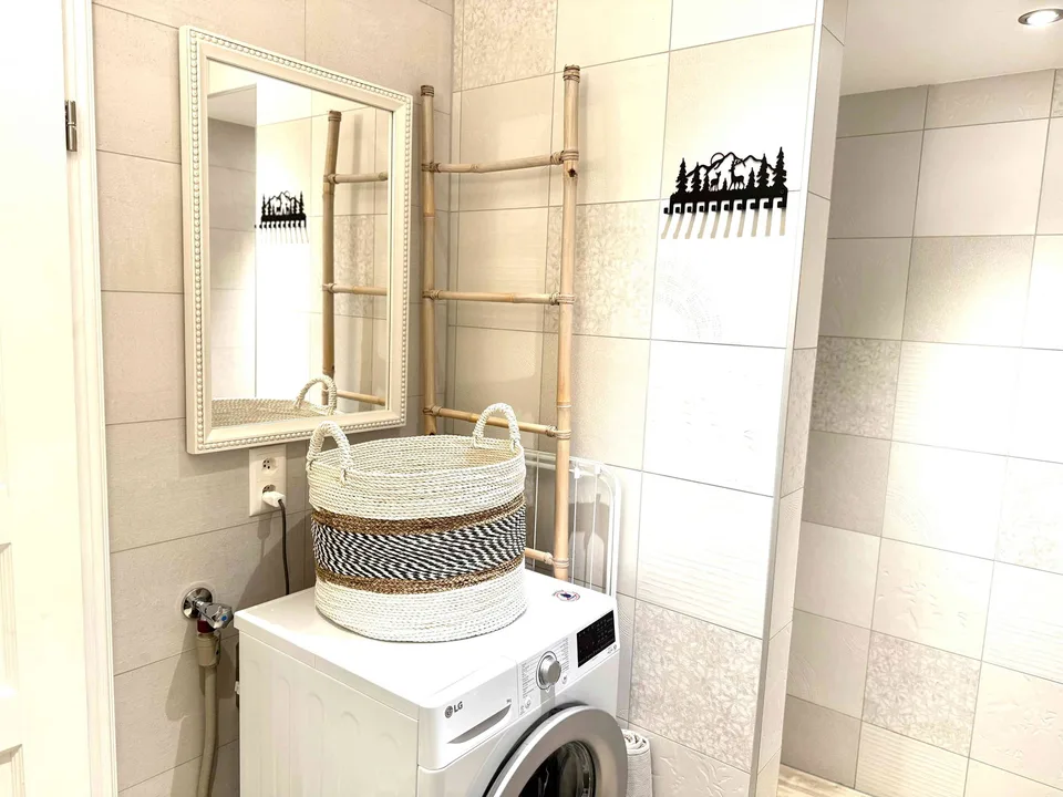 2.5 pièces Petite Maison Meublée