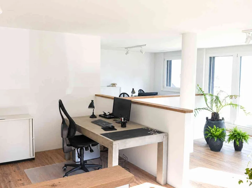 Modernes, helles und flexibles Büro in Toffen zu vermieten
