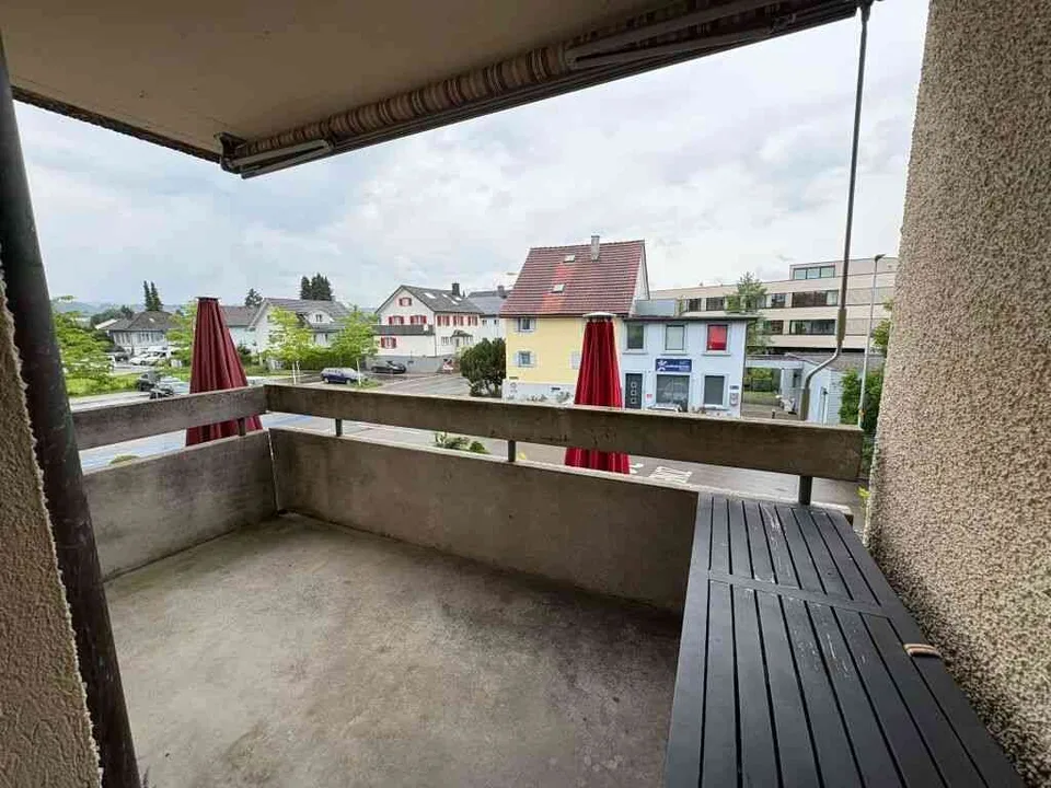 Nachmieter für günstige 4.5 Zimmer Wohnung nahe am See gesucht