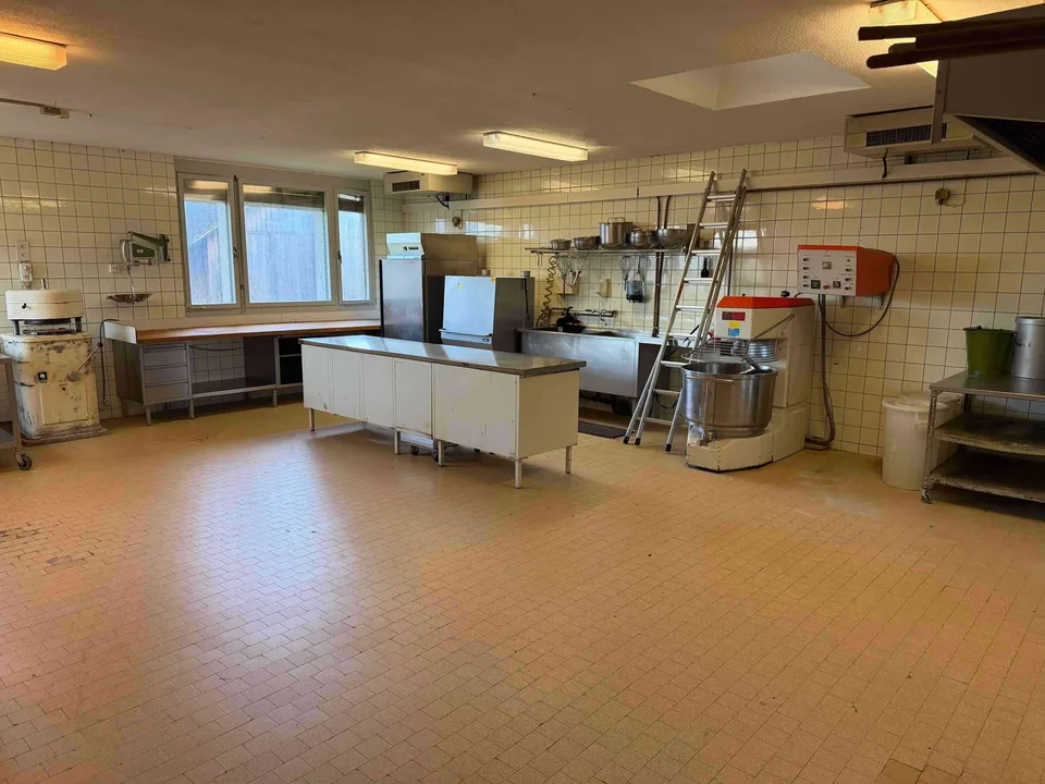 Gewerbe / Produktionsfläche mit Abluft & Starkstrom (112 m²)
