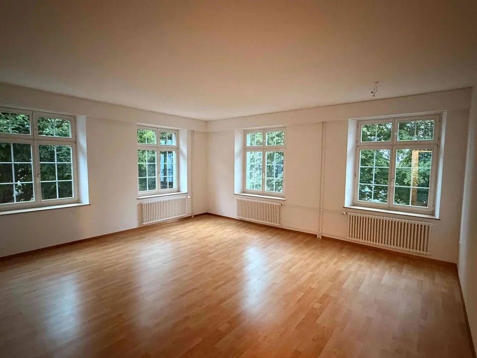 Grosszügige 4.5-Zimmer-Wohnung mit grosser Veranda