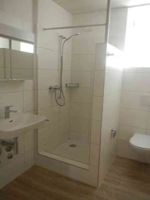 Zu vermieten – Altbauwohnung in Jugendstilhaus