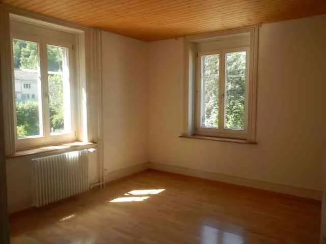 Zu vermieten – Altbauwohnung in Jugendstilhaus
