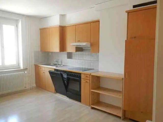 Zu vermieten – Altbauwohnung in Jugendstilhaus