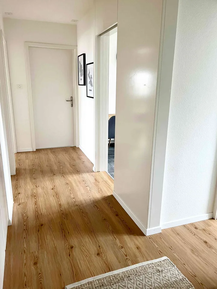 Mitbewohnerin in 2er Berufstätigen-WG in 4,5 Zimmerwohnung gesucht