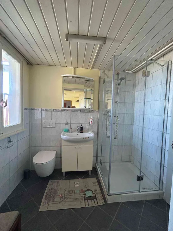 hübsche 1.5 Zi-Wohnung möbliert mit Veranda und traumhafter Aussicht