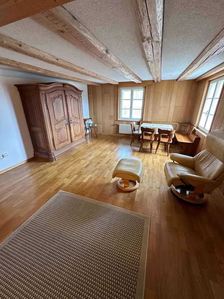 3.5 Zi. Wohnung in Zweifamilien-Bauernhaus