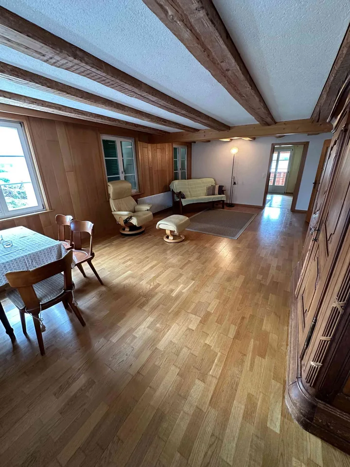 3.5 Zi. Wohnung in Zweifamilien-Bauernhaus