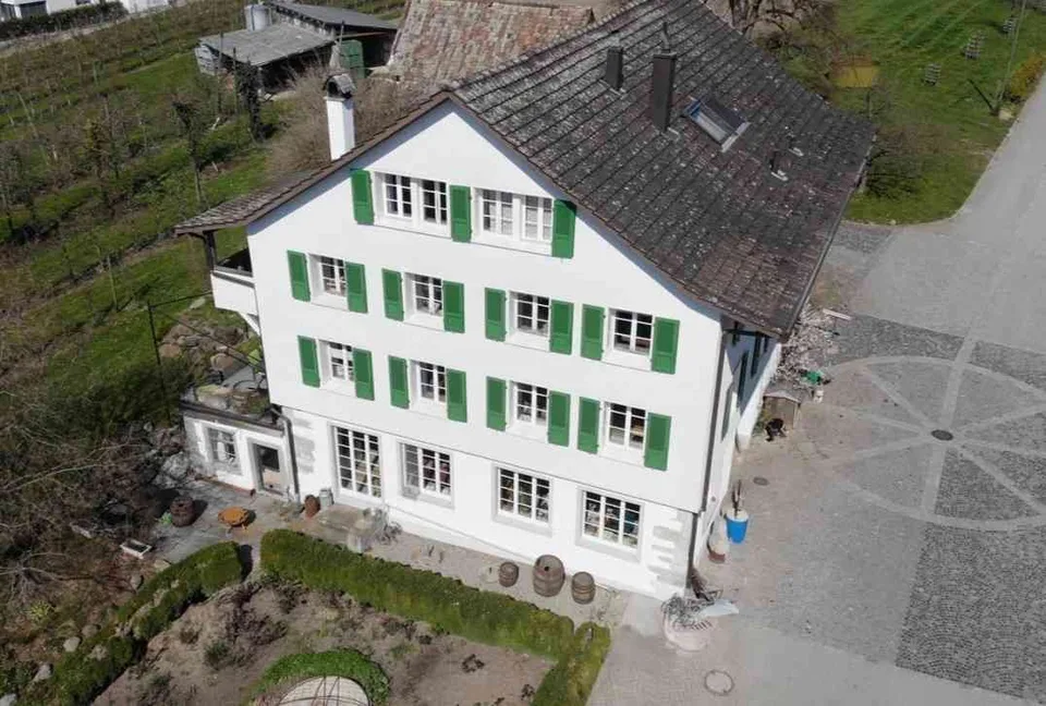 3.5 Zi. Wohnung in Zweifamilien-Bauernhaus