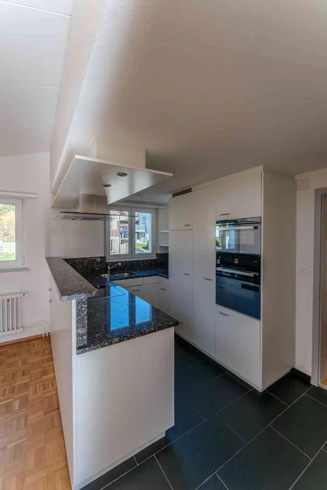 Aussergewöhnliche 3.5-Zimmer-Dachgeschosswohnung mit Weitsicht