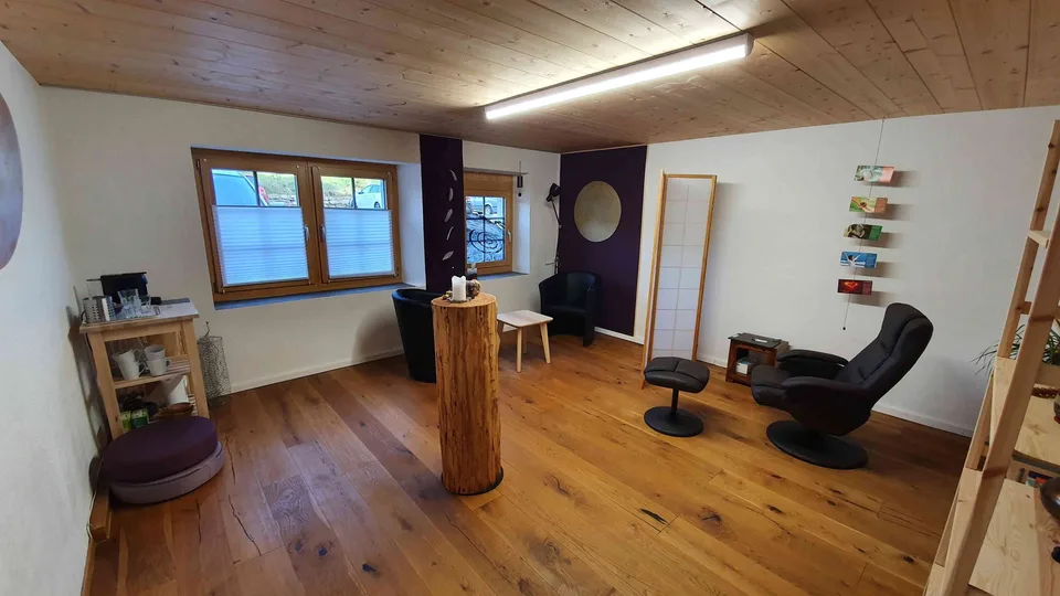 Büro, Atelier, Lager im steuergünstigen Teufen