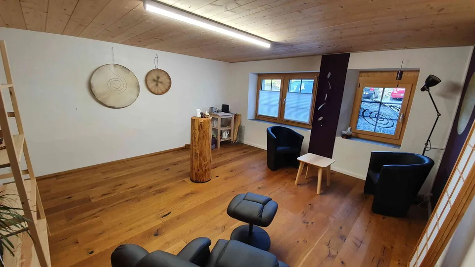 Büro, Atelier, Lager im steuergünstigen Teufen