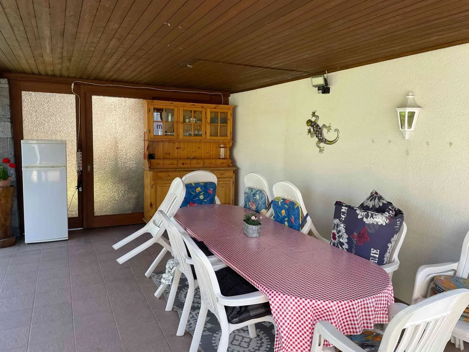 4 Zimmerwohnung in 3-Familienhaus