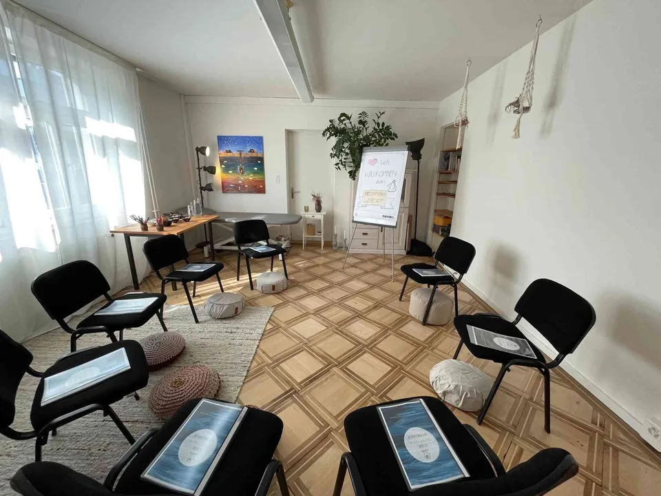 Schöner Praxisraum zur Untermiete (ca. 23m2)