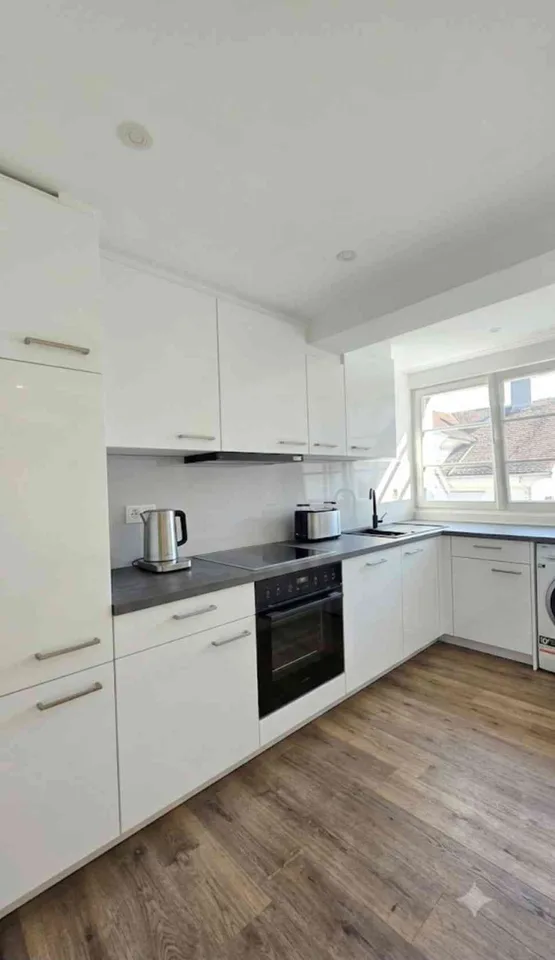 Dachgeschoss Wohnung kernsaniert