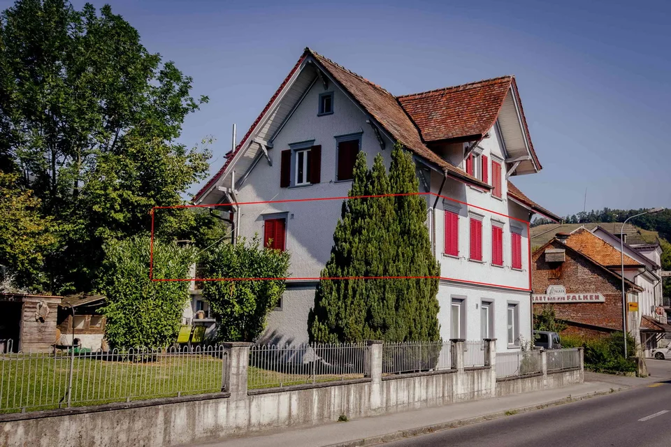 Charmante, lichtdurchflutete Wohnung mit erhöhter Terrasse