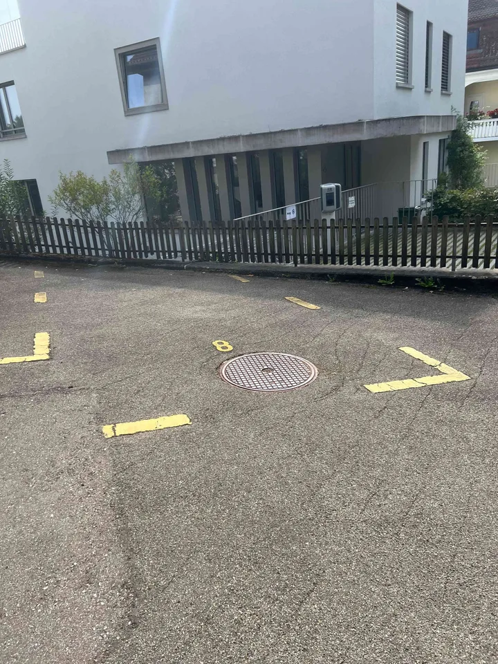 Parkplatz neben der HSG