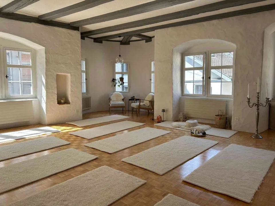 Grosser Yogaraum zur Untermiete