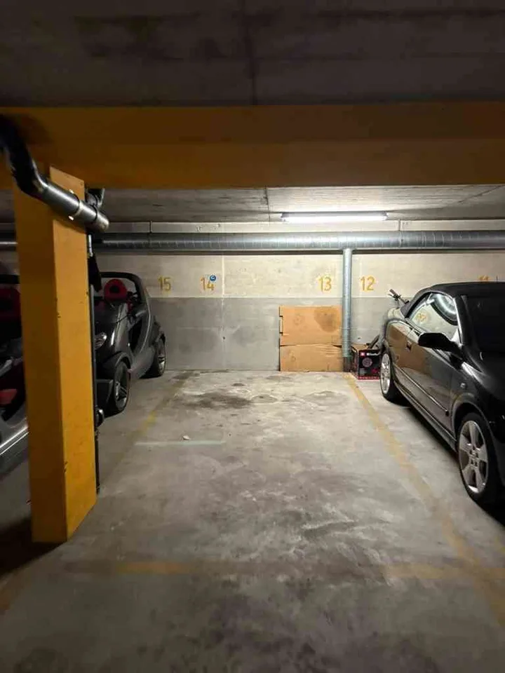 Parkplatz / Dauerstellplatz in Tiefgarage über den Sommer