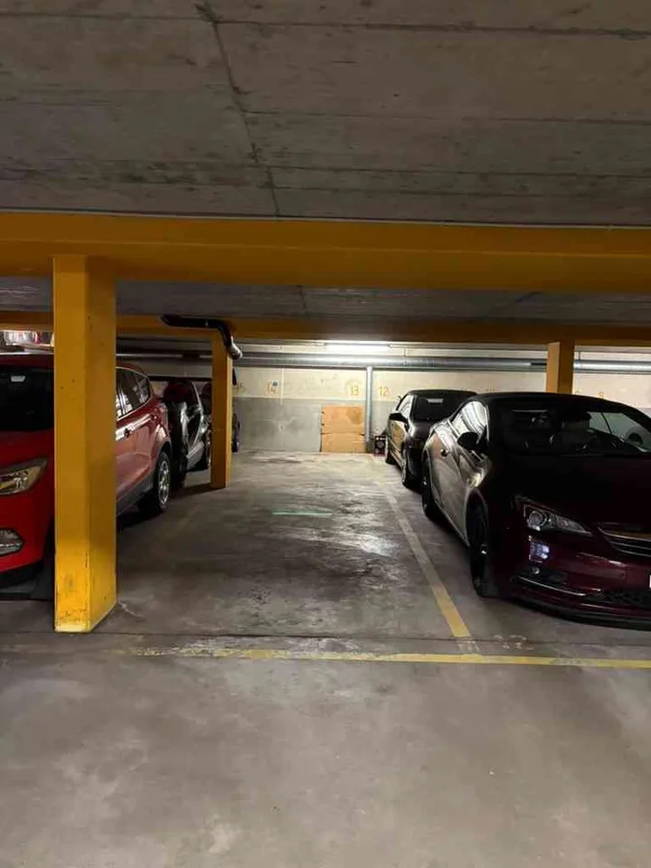 Parkplatz / Dauerstellplatz in Tiefgarage über den Sommer