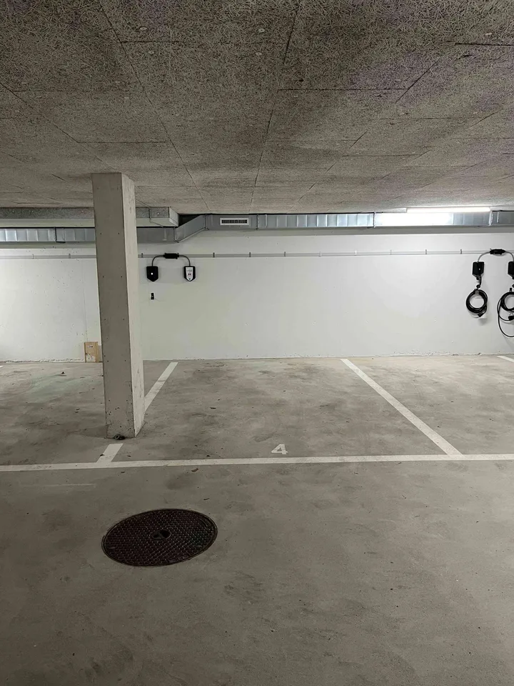 Tiefgaragenstellplatz nahe Universität