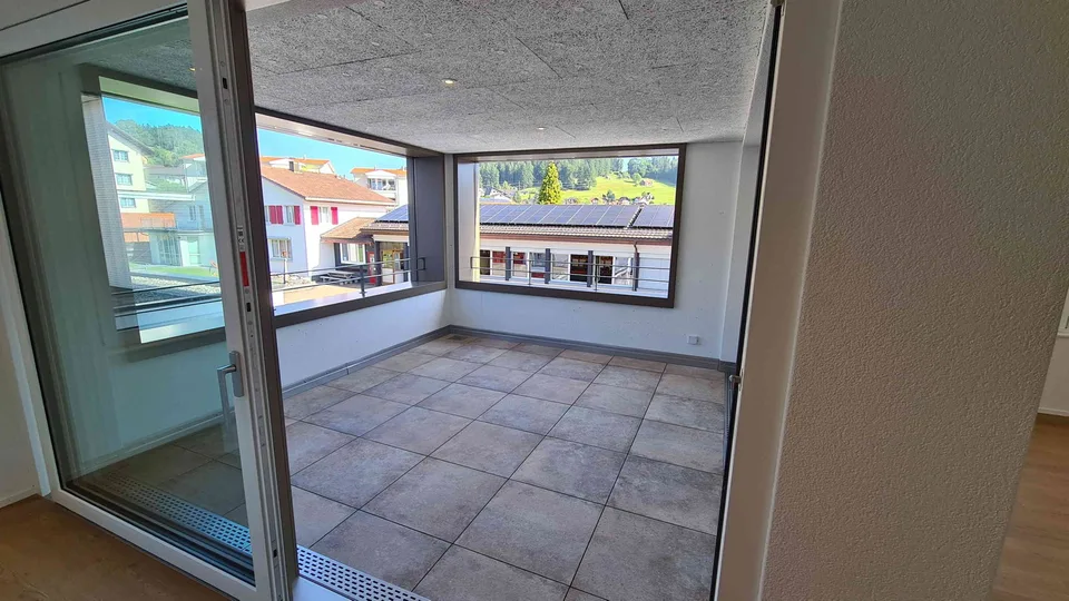 Grosszüzige 3.5 Zimmer Neubauwohnung im Eigentumsstandard