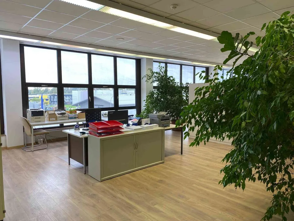 Helle Büroräume ab 20 qm in unterschiedlichen Grössen zu vermieten