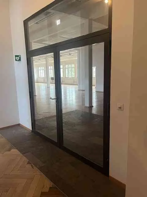 Gewerbefläche in Rorschach mit Flexibilität und Charme