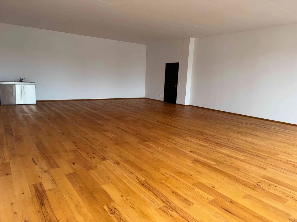 helles Büro mit ca. 90?, zentral in Arbon